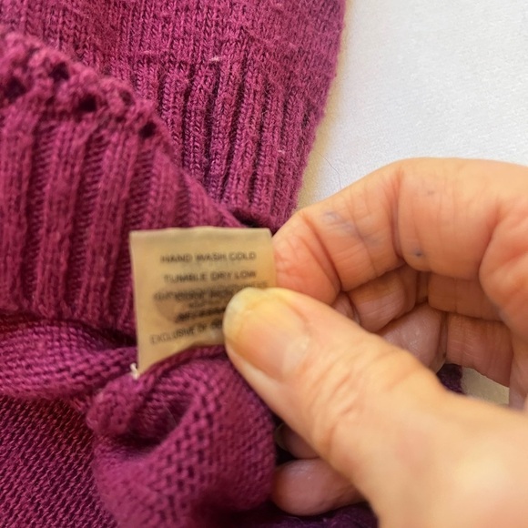 Market & Spruce Crew Neck Sweater with Design Elements in Wine Size Medium - Picture 5 of 5